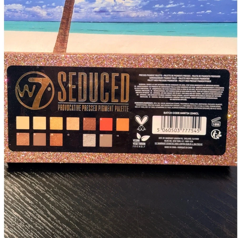 W7 Seduced Provocative Pressed Pigment Palette 14 Shades Glitter Case Mirror